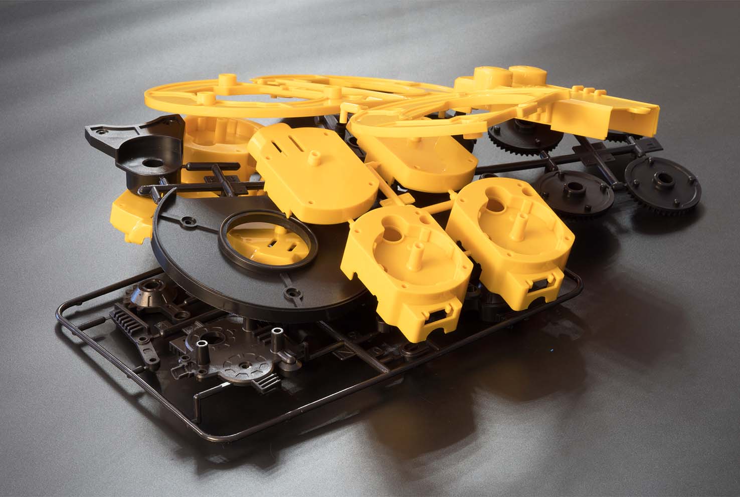 create rapid plastic prototypes using rapid injection moulding