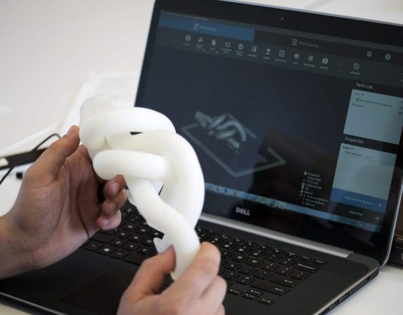 Reverse EngineerinG Service