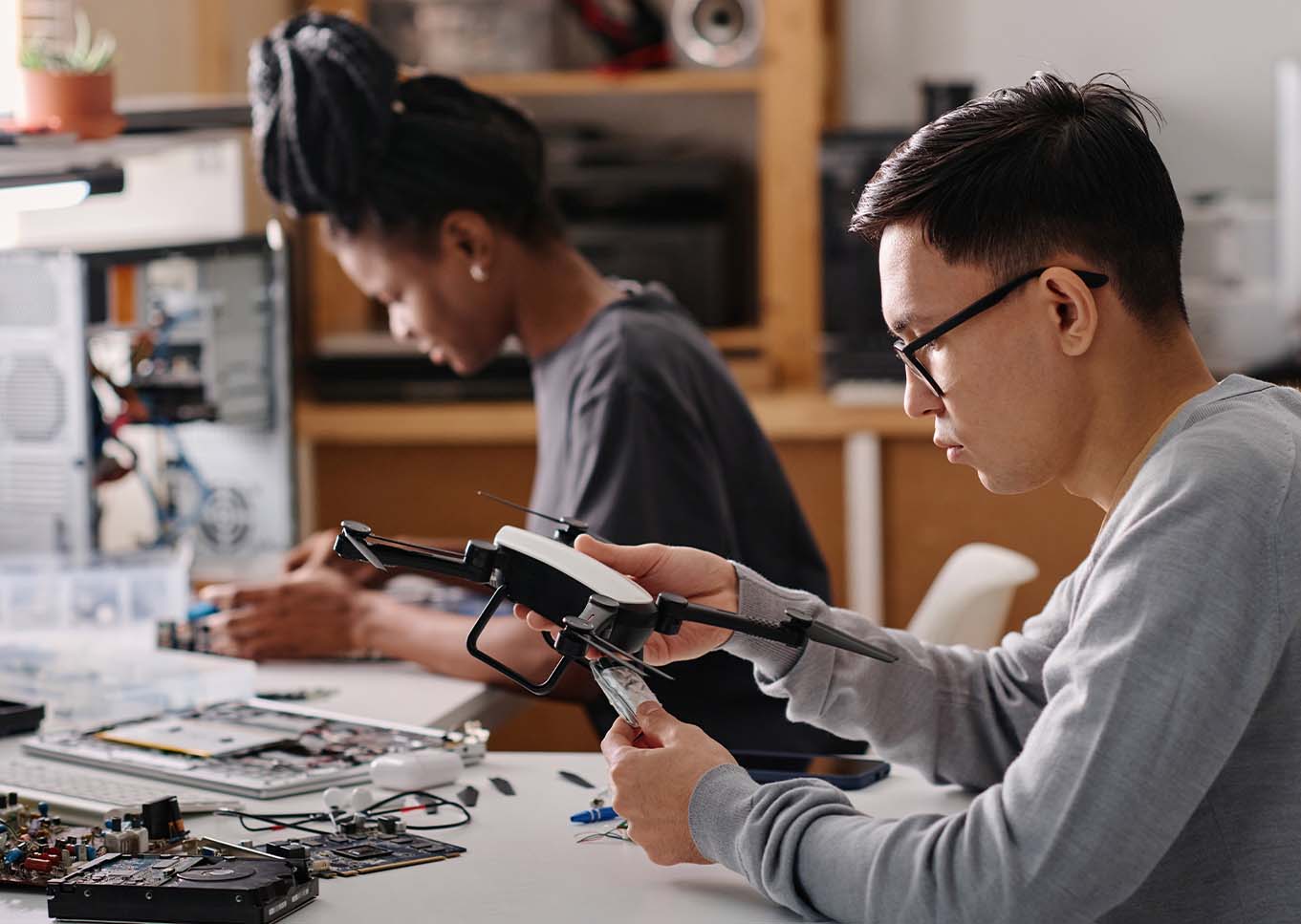 Top applications of electronics prototyping and production services