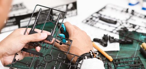 assembling plastic injection molded parts